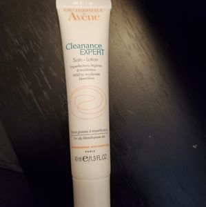 Avene cleanance expert